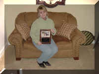 PamPlaqueSit1.JPG (129169 bytes)